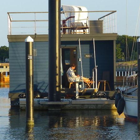 Hausboot Harmonie Hotel Stralsund Exterior photo